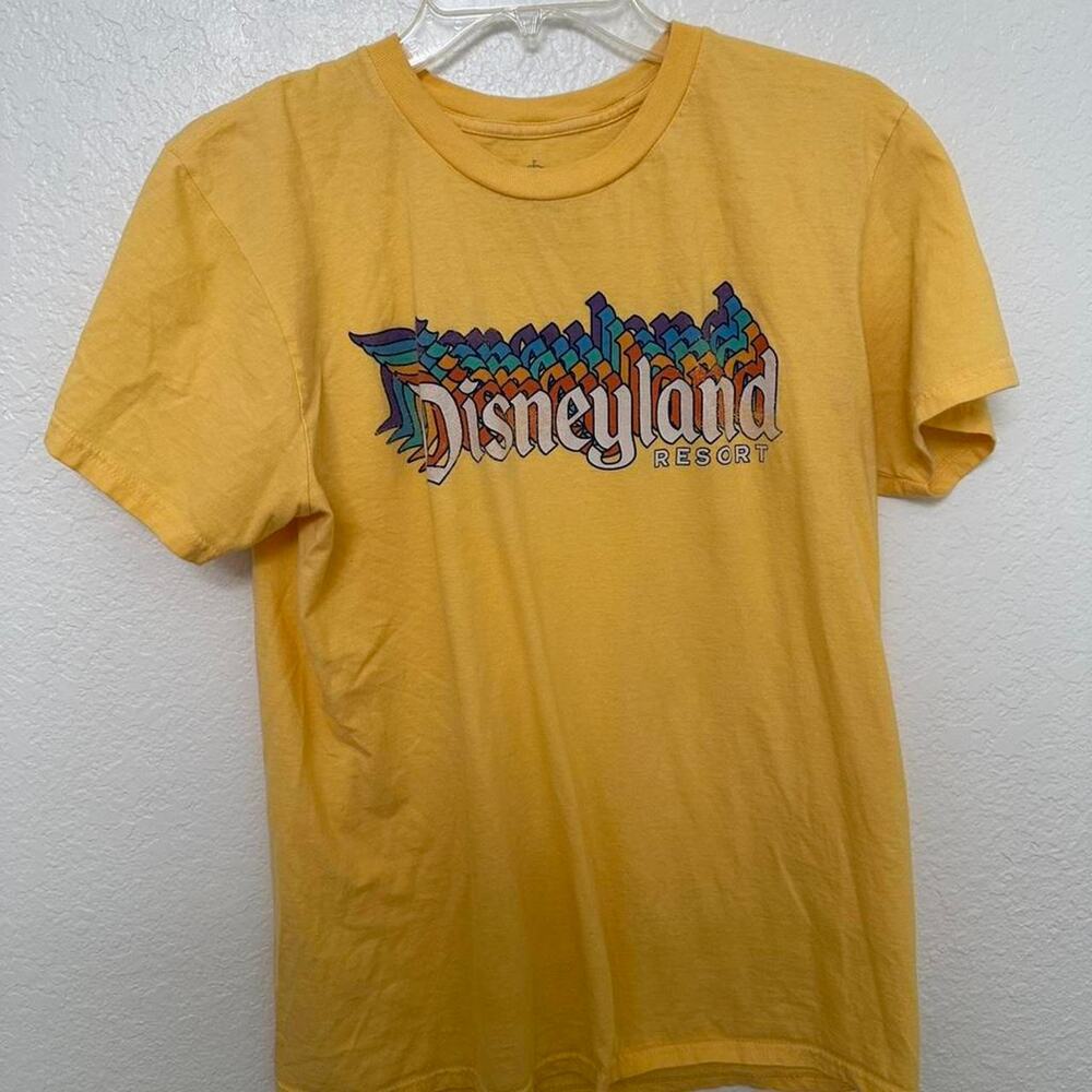 Disneyland resort graphic tee yellow